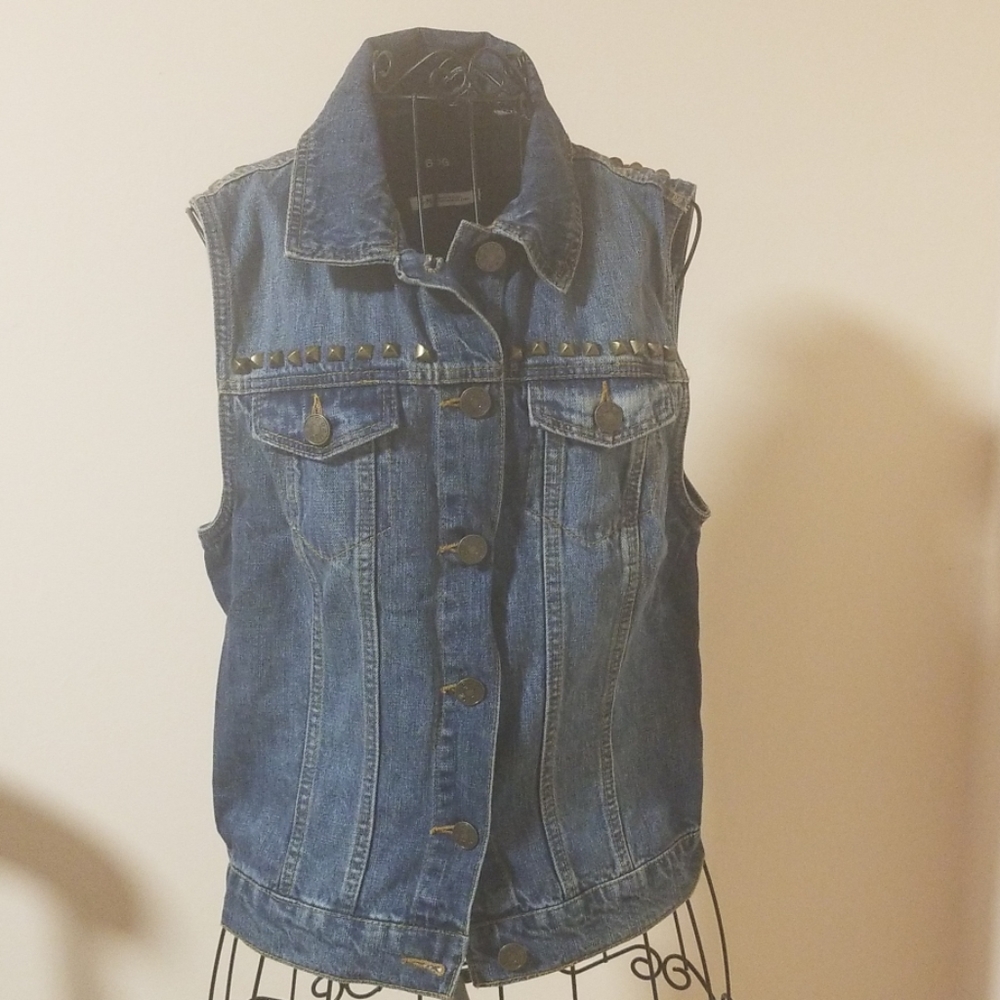 BDD denim vest size M by Urban Outfitters
